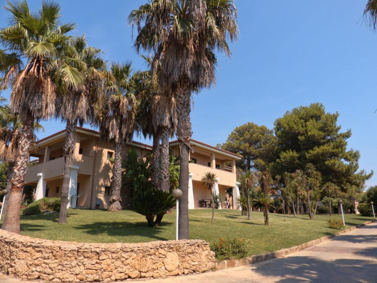 TH Le Castella - Baia degli Dei Village Esterno foto