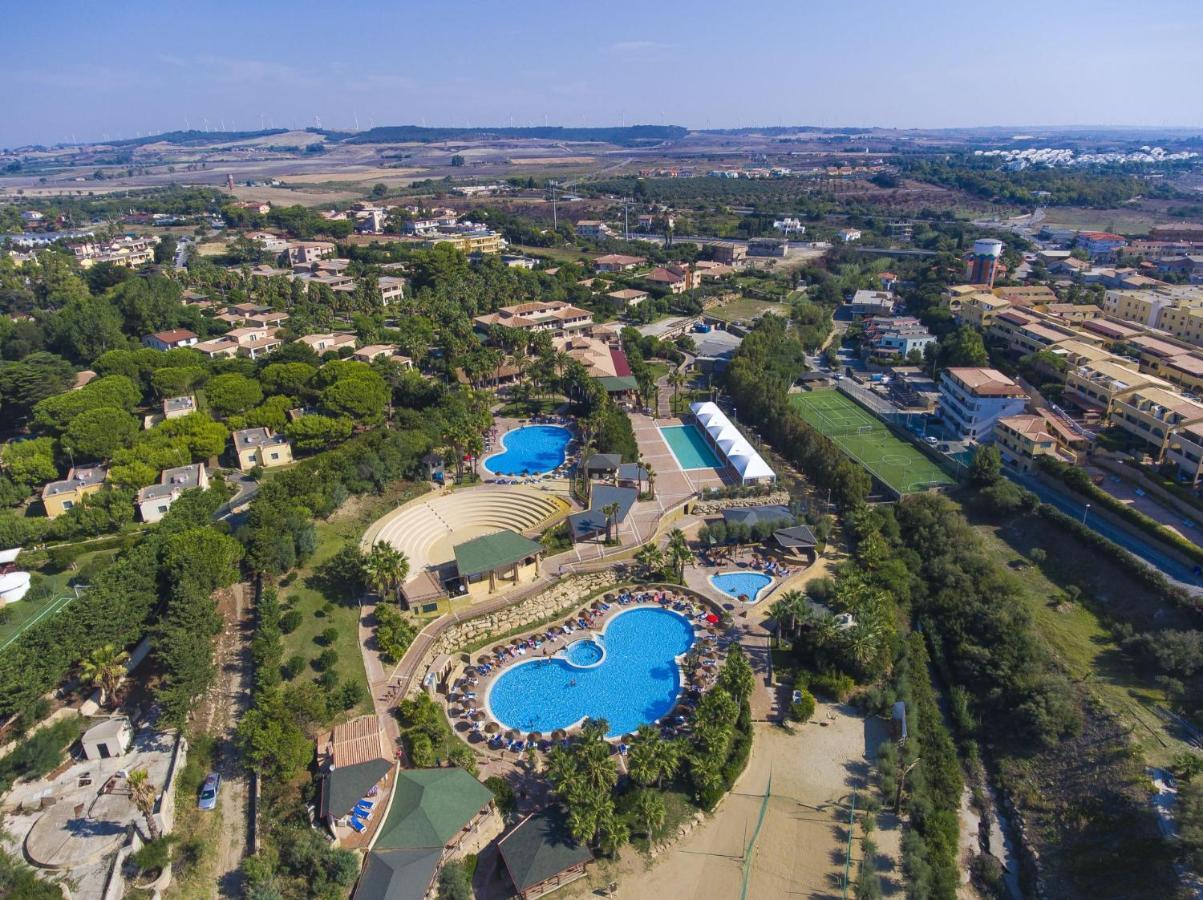 TH Le Castella - Baia degli Dei Village Esterno foto